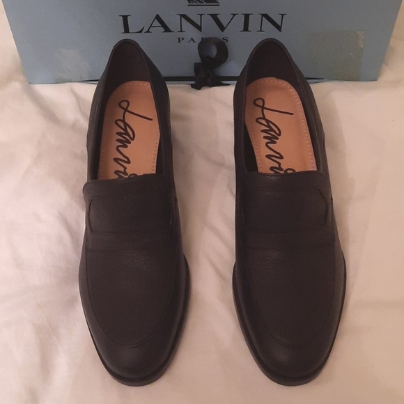 NIB Lanvin black leather loafers. Size 37/7. Runs 1/2 size small. - Picture 2 of 11